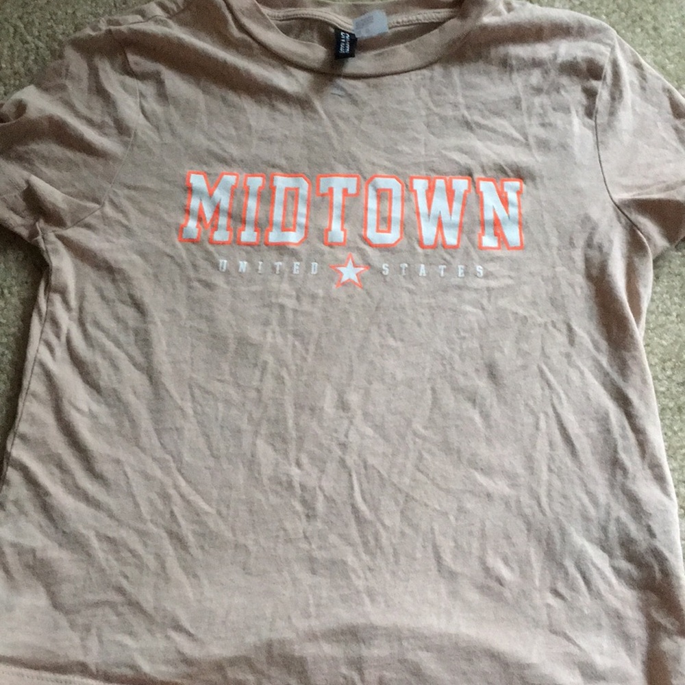 H&M midtown USA tee